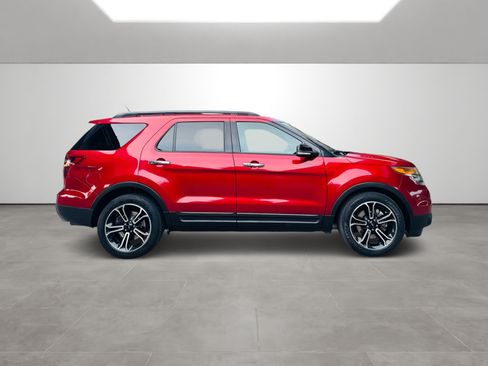 Used 2014 Ford Explorer Sport w/ Equipment Group 401A AWD/4WD image 21