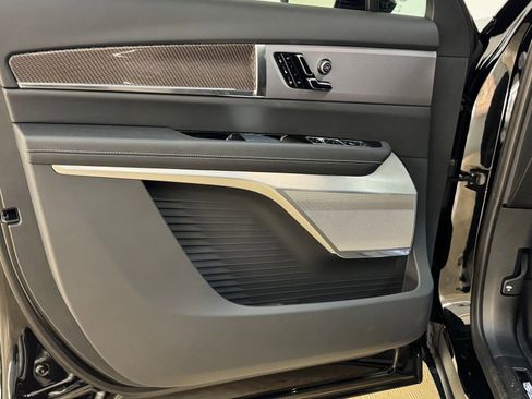 New 2026 Cadillac Vistiq Sport w/ LPO, Floor Liner Package image 25