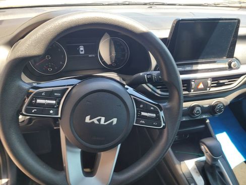 Used 2023 Kia Forte LXS FWD image 8