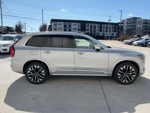 Certified 2025 Volvo XC90 B5 Plus image 8