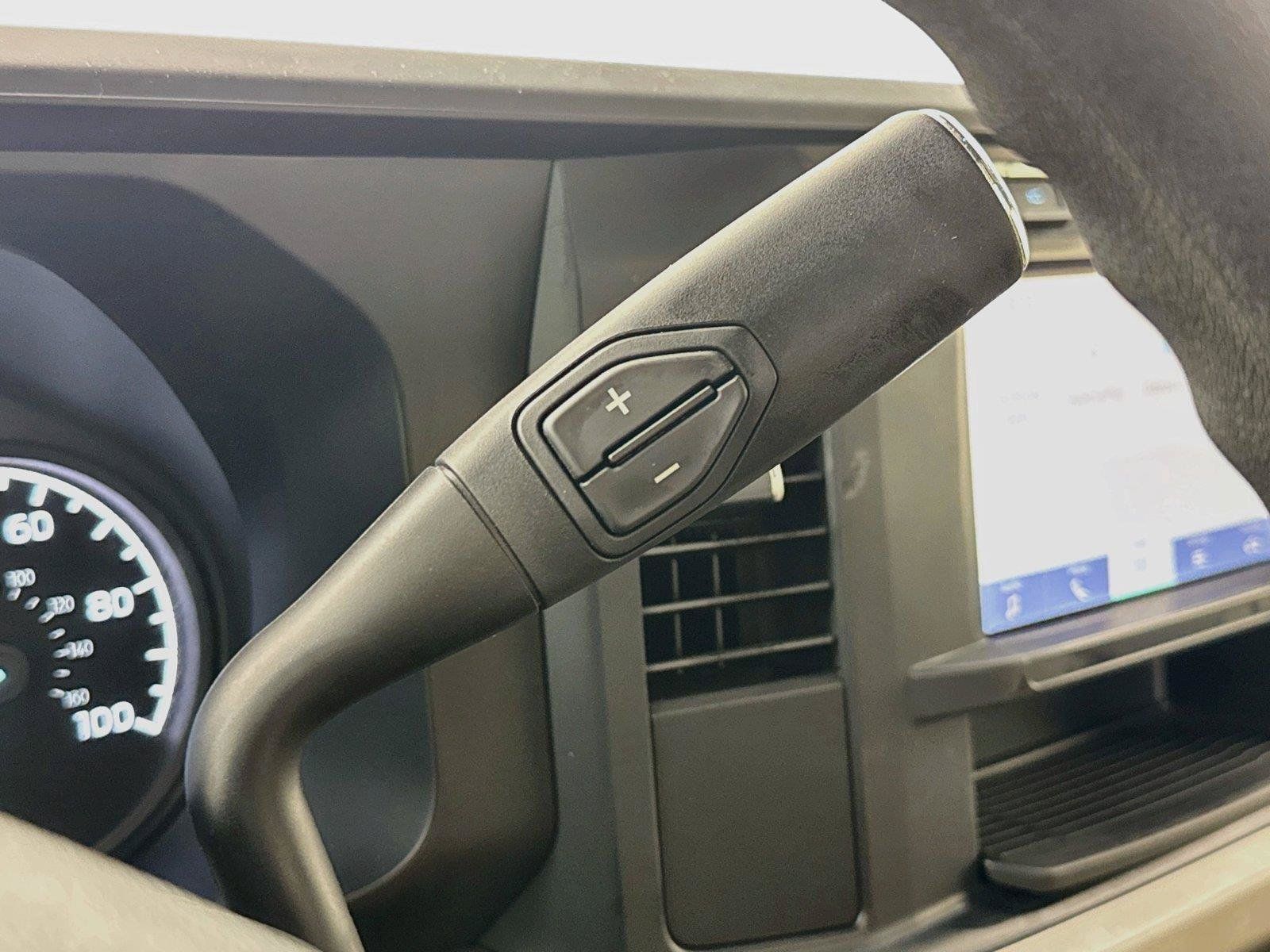 Used 2023 Ford F350 XLT w/ 360-Degree Camera Package AWD/4WD image 17