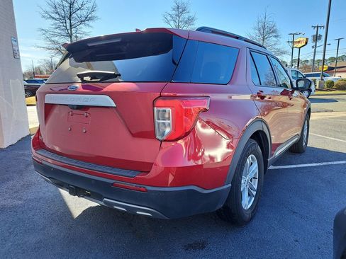 Used 2020 Ford Explorer XLT w/ Equipment Group 202A image 6