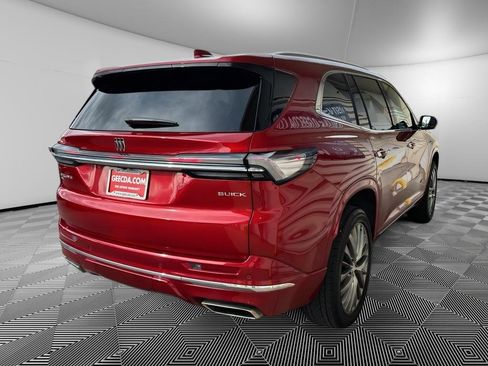 Used 2025 Buick Enclave Avenir w/ LPO, Floor Liner Package AWD/4WD image 4