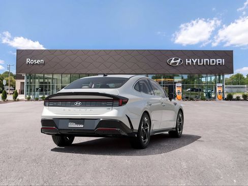 New 2026 Hyundai Sonata SEL AWD/4WD image 10