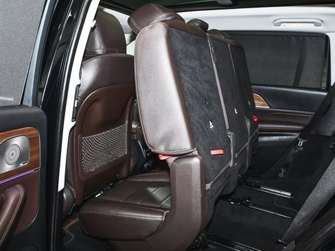 Used 2023 Mercedes-Benz GLS 450 4MATIC image 66