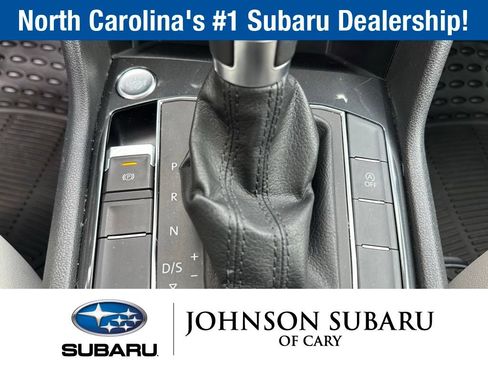 Used 2019 Volkswagen Tiguan SE w/ Panoramic Sunroof Package FWD image 11