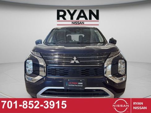 Used 2024 Mitsubishi Outlander SE image 12