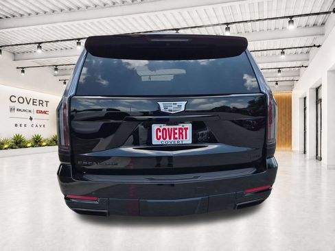 Used 2025 Cadillac Escalade ESV Sport Platinum w/ LPO, ONYX Package AWD/4WD image 9