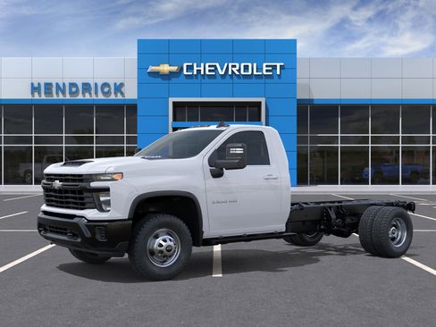 New 2026 Chevrolet Silverado 3500 W/T RWD image 2