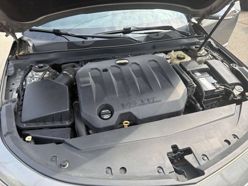 Used 2019 Chevrolet Impala Premier FWD image 16
