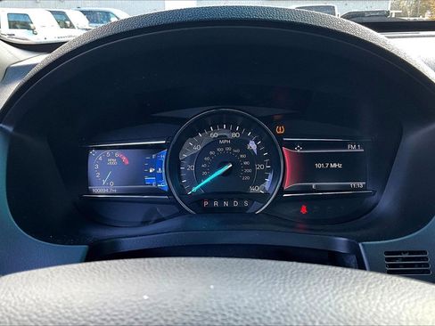 Used 2017 Ford Explorer XLT w/ XLT Technology Feature Bundle image 13