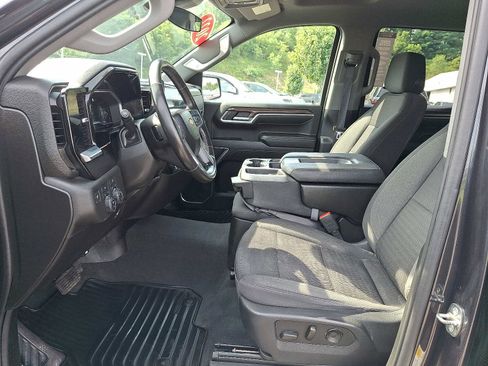 Used 2022 Chevrolet Silverado 1500 LT image 14