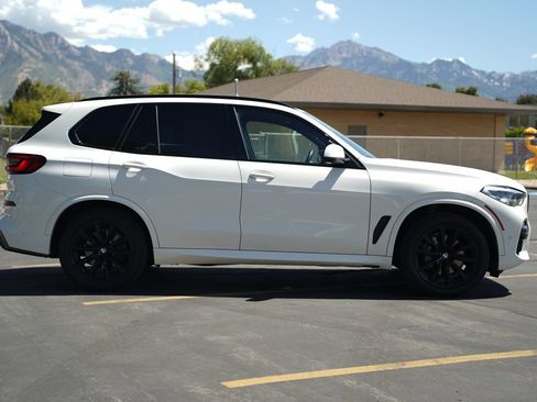 Used 2019 BMW X5 xDrive40i w/ M Sport Package AWD/4WD image 6