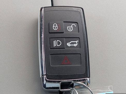 Used 2026 Land Rover Range Rover Evoque S image 27