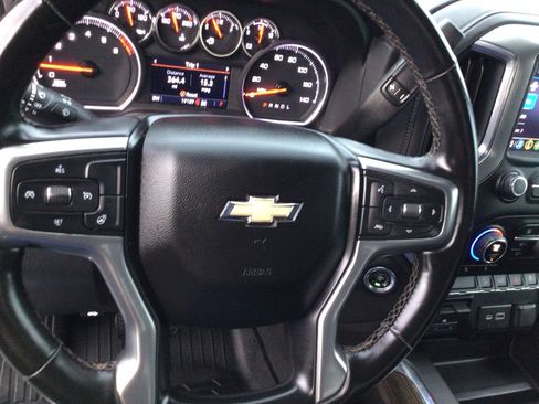 Used 2023 Chevrolet Silverado 2500 LT w/ Convenience Package AWD/4WD image 17