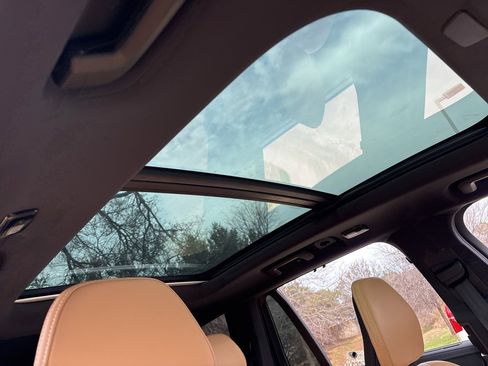 Certified 2023 Volvo XC90 B6 Ultimate w/ Protection Package Premier image 13