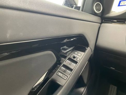 Used 2026 Land Rover Range Rover Evoque S AWD/4WD image 37