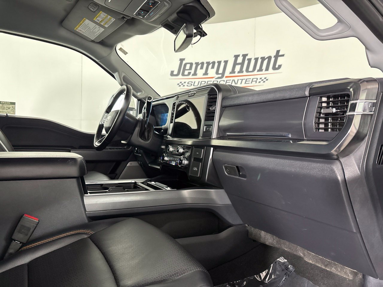 Used 2025 Ford F250 Lariat w/ Chrome Package AWD/4WD image 28