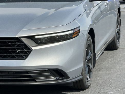 New 2025 Honda Accord SE image 39
