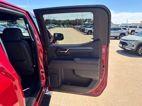Used 2025 GMC Sierra 1500 AT4 w/ AT4 Premium Package AWD/4WD image 22