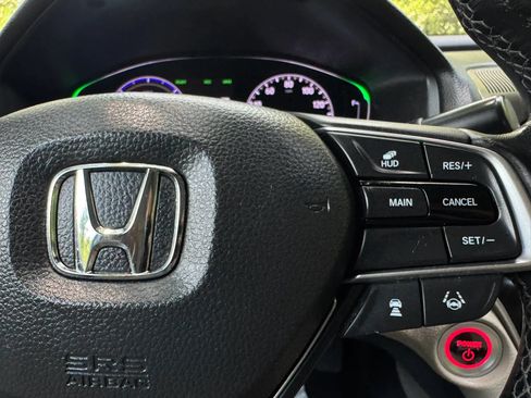 Used 2019 Honda Accord Touring image 22