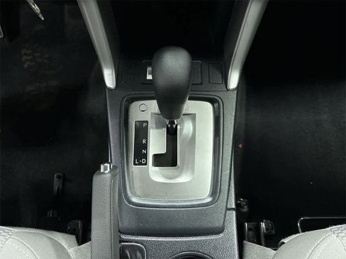 Used 2017 Subaru Forester 2.5i Premium image 31