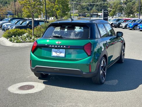 New 2026 MINI Cooper S FWD image 5