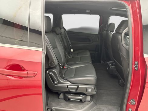 Used 2023 Honda Odyssey Sport image 18
