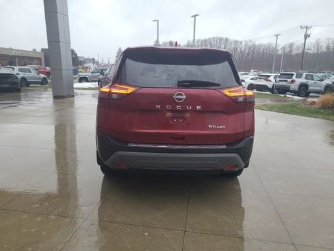 Used 2023 Nissan Rogue SV image 6