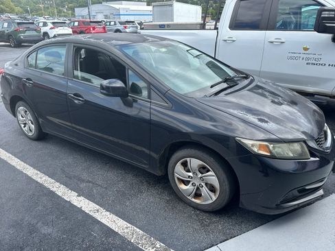 Used 2013 Honda Civic LX image 3