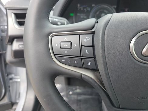 Used 2024 Lexus UX 250h FWD w/ Premium Package image 28