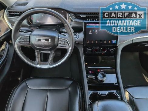 Used 2023 Jeep Grand Cherokee L Limited image 4