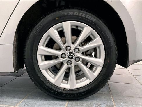 Used 2024 Toyota Corolla SE FWD image 7