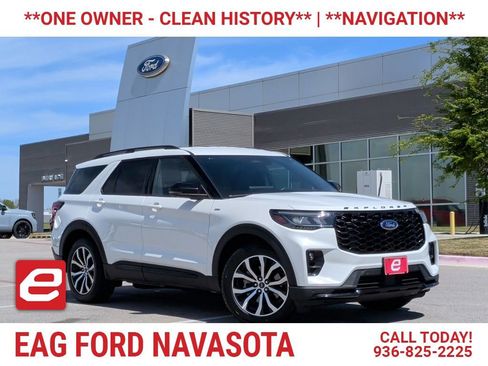 Used 2025 Ford Explorer ST-Line RWD image 1