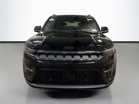 New 2026 Jeep Grand Wagoneer Limited AWD/4WD image 4