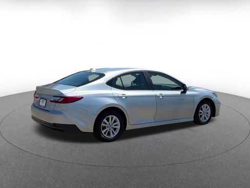 Used 2025 Toyota Camry LE FWD image 9