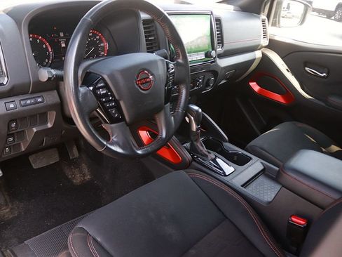 Used 2022 Nissan Frontier Pro-X w/ Technology Package RWD image 11