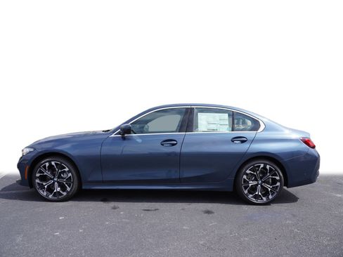New 2025 BMW 330i Sedan w/ Premium Package image 27
