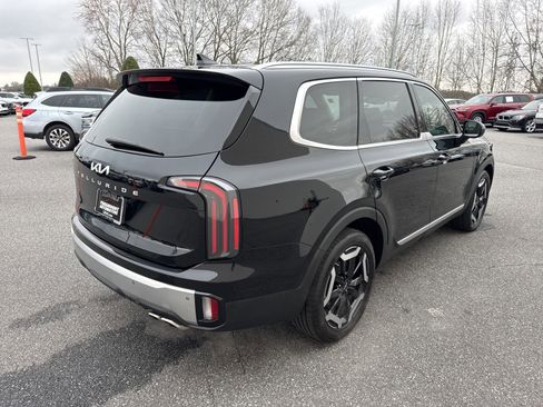 Used 2023 Kia Telluride EX image 7