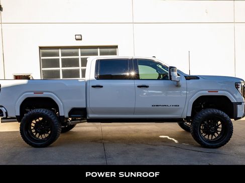 Used 2026 GMC Sierra 2500 Denali Ultimate w/ Max Trailering Package image 11