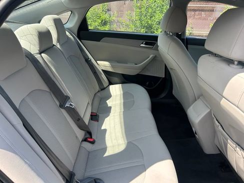 Used 2019 Hyundai Sonata SE FWD image 29