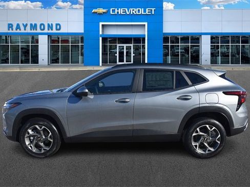 New 2026 Chevrolet Trax LT w/ LT Convenience Package image 7