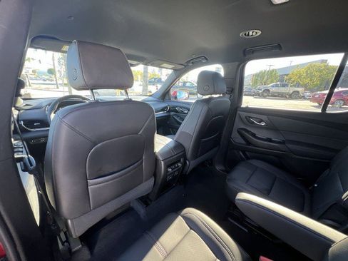 Used 2023 Chevrolet Traverse RS w/ LPO, Cargo Package image 20