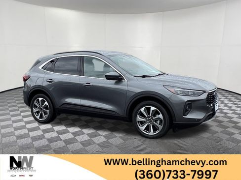Used 2024 Ford Escape Platinum AWD/4WD image 1