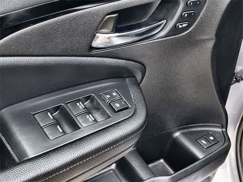 Certified 2020 Honda Passport Touring image 30