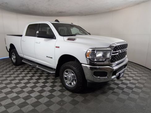 Certified 2022 RAM 2500 Big Horn AWD/4WD image 3