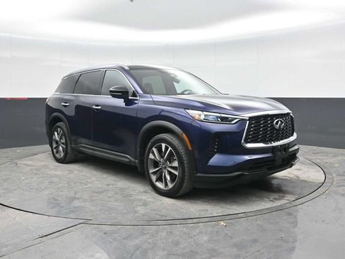 Used 2023 INFINITI QX60 Luxe w/ Cargo Package AWD/4WD image 7