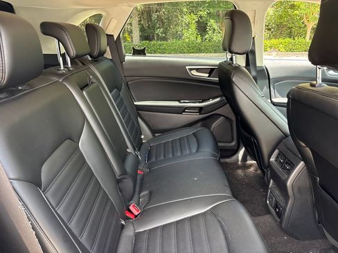 Used 2020 Ford Edge SEL w/ Convenience Package FWD image 29