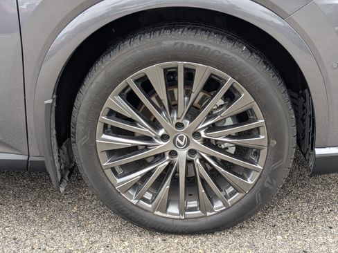 Certified 2023 Lexus RX 350 w/ Accessory Package (K3) image 23