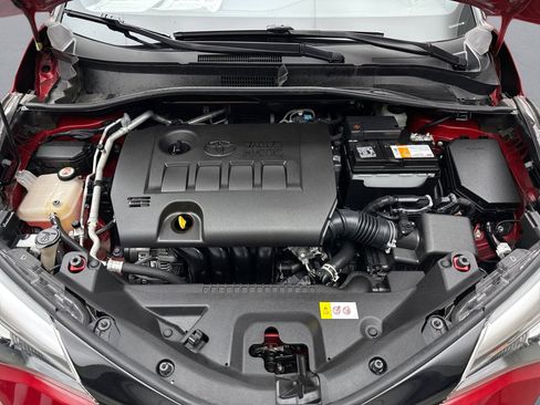 Used 2021 Toyota C-HR XLE FWD image 25
